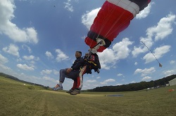 Saut en Parachute Tandem